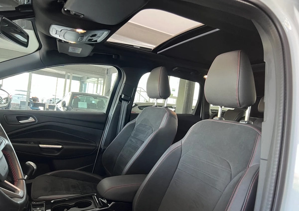 Ford Kuga cena 88800 przebieg: 79000, rok produkcji 2018 z Tychy małe 562